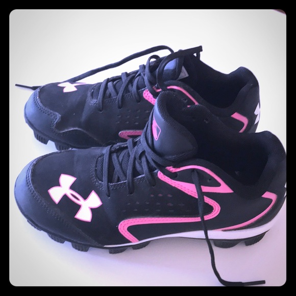 Under Armour Other - Girls Under Armour softball cleats